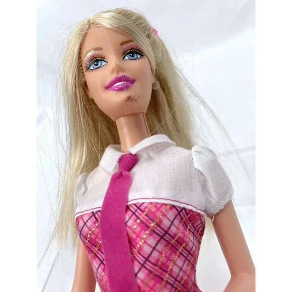 Barbie Princess Charm School Blair Doll Mattel School Uniform Pink